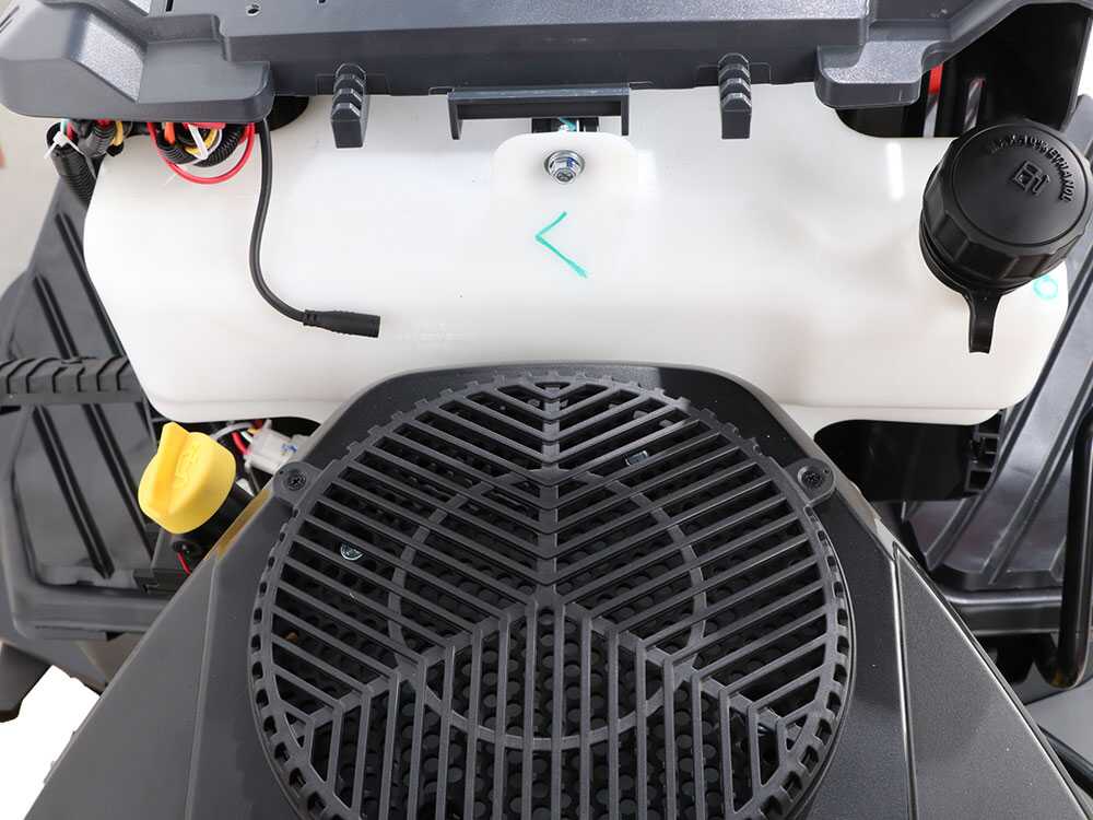 Tractor-cortacesped-GeoTech-Pro-PRTM-200-1020-H-CM-Cambio-hidrostatico-Recogedor-11 Tractor-cortacesped-GeoTech-Pro-PRTM-200-1020-H-CM-Cambio-hidrostatico-Recogedor-11